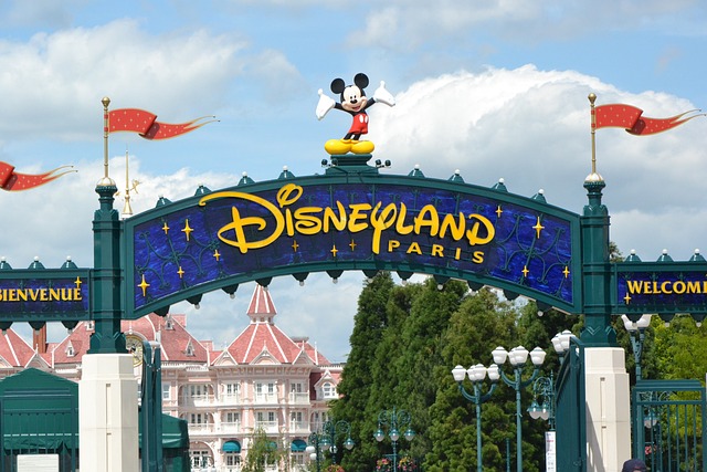 Bag kulisserne: Mød de kreative hjerner bag Disneyland Paris' magiske univers